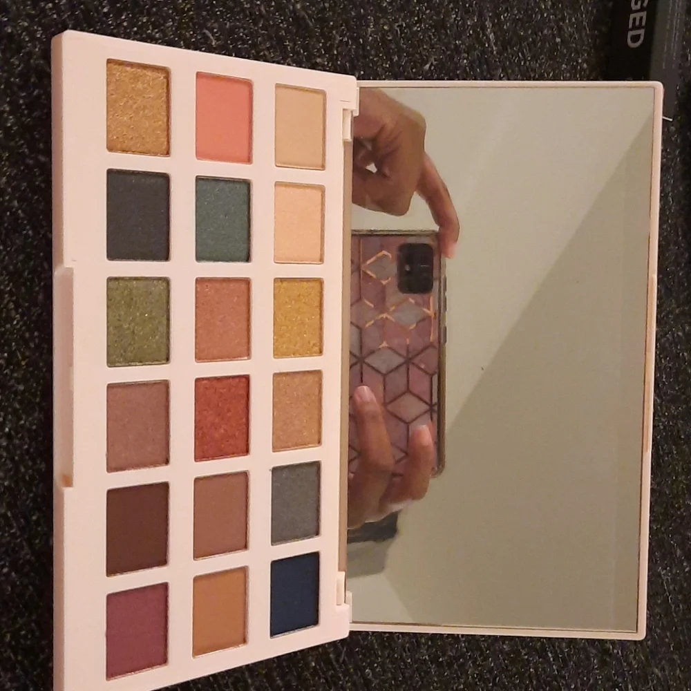 Ciate The Editor Eyeshadow Palette
